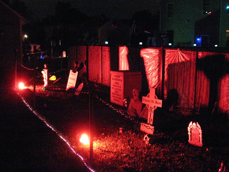 IMG_3457.JPG - Graveyard